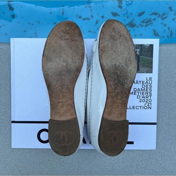 Authentic CHANEL Mocassin White Chain Link Leather CC Logo Loafers Size IT37 - Picture 12 of 14